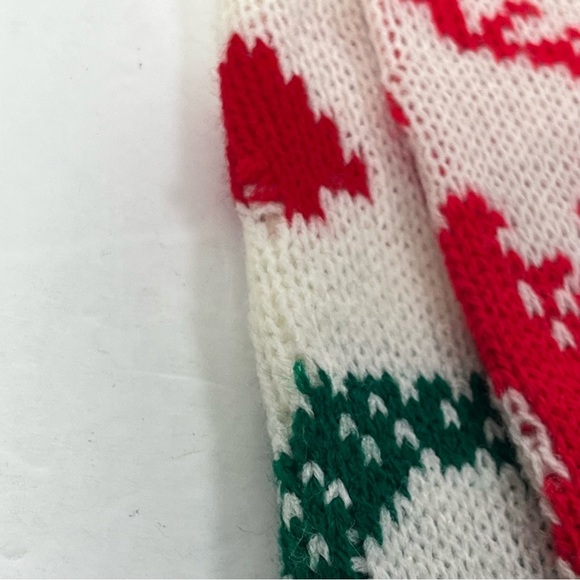 Christmas Stockings Knit with Pom Poms Set of 2 Woven Vintage Wreath Reindeer - Picture 5 of 6